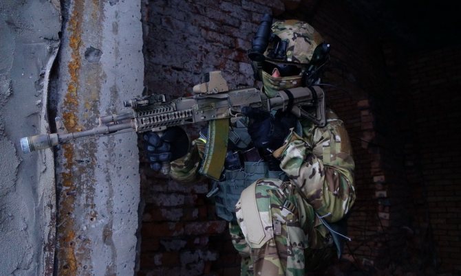 ​Боец ССО во время тренировки - Долгие роды ССО | Warspot.ru