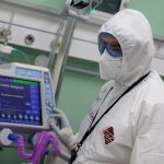 Нашему герою 23 года, он студент КГМУ. В медицину пошел по зову своего деда, который мечтал, чтобы внук стал представителем благородной профессии (на фото не он)