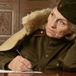 женщина-военный